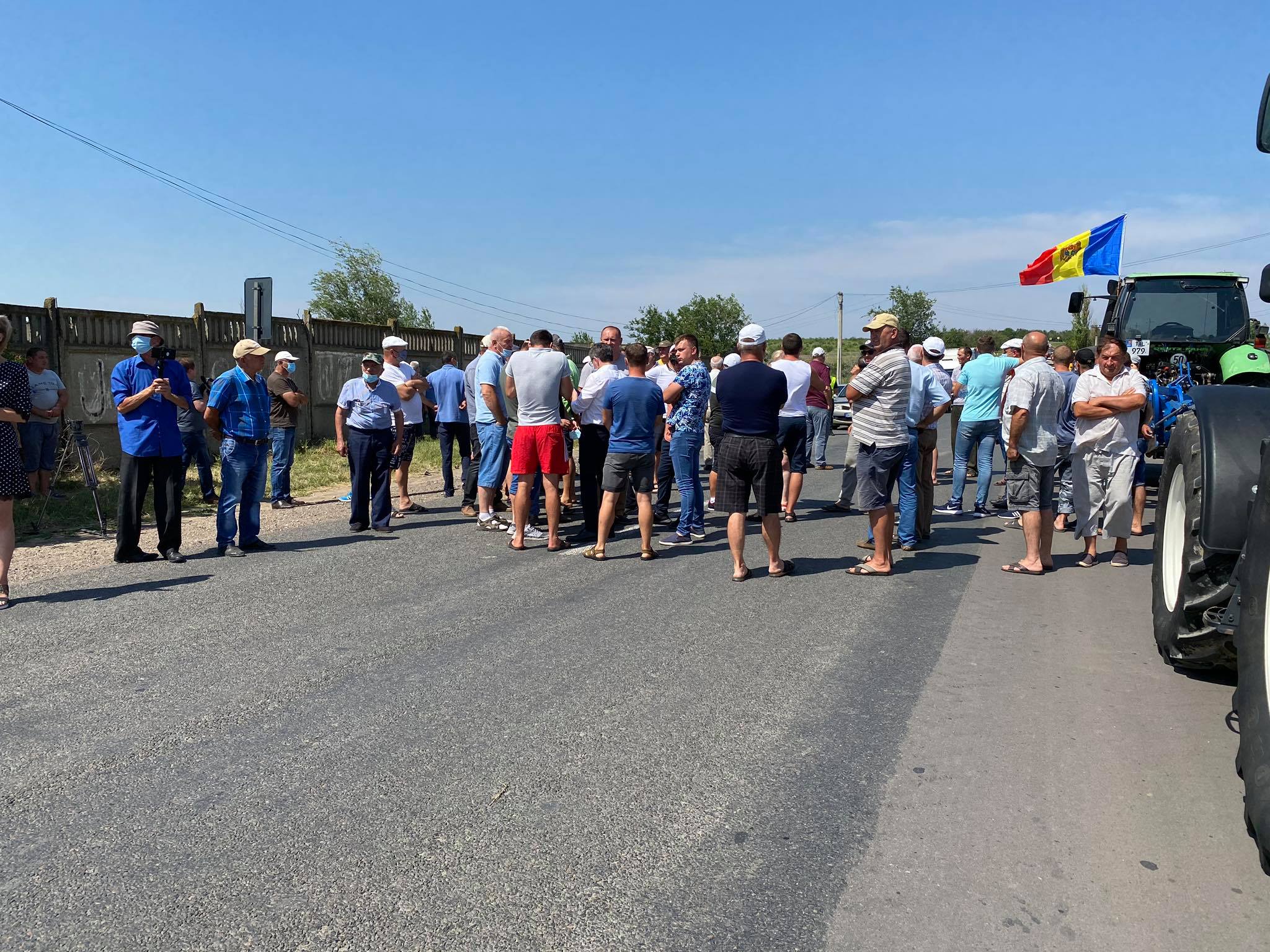 Fermieri din raioanele Ștefan Vodă și Căușeni au recurs la gesturi disperate