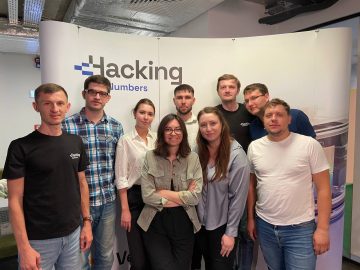 O echipa de moldoveni a castigat marele premiu   la Hacking Big Numbers by Veridion